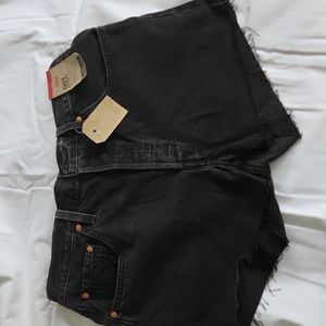 NWT Levi's 501 original high-rise button fly jean shorts black size 31